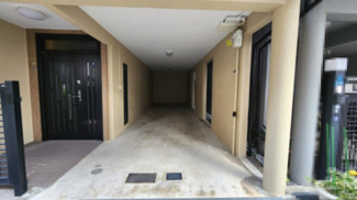 【駐車場】 | 二台駐車可能！