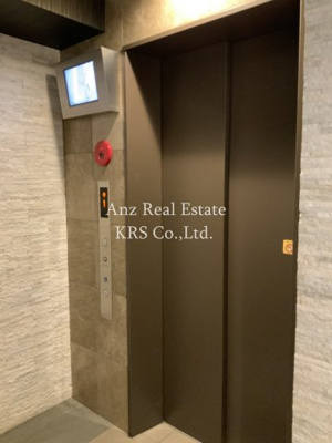 【その他共用部分】 | ミラージュパレス南堀江 | エレベーターには防犯カメラが付いており、安心です♪