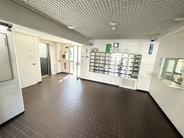コープ野村土樋のエントランス