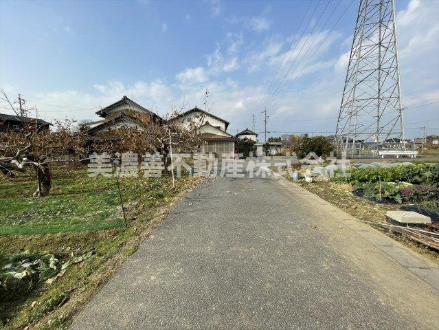 ６２２８４　本巣市宗慶土地の前面道路含む現地写真