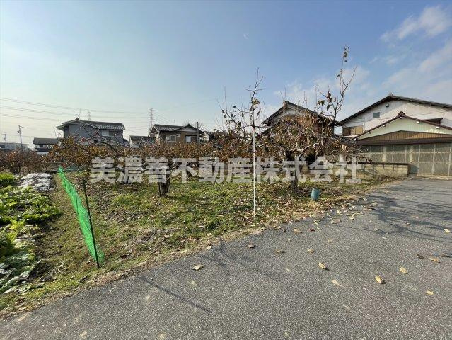 ６２２８４　本巣市宗慶土地の前面道路含む現地写真