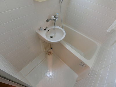 【浴室】 | フェスタヒトミ