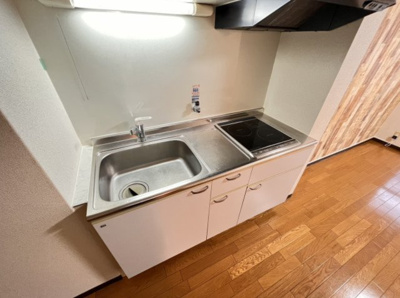 【キッチン】 | エバーグリーン新大阪 | 使いやすいキッチンです