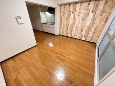 【洋室】 | エバーグリーン新大阪 | きれいな洋室です