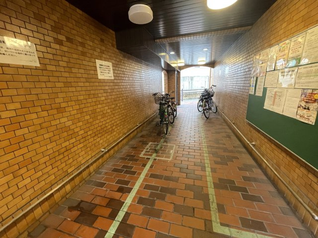 ライオンズマンション須磨離宮のエントランス|落ち着いたエントランスです