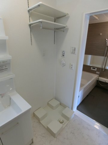 アヴニール西福原　Ⅱの洗面所