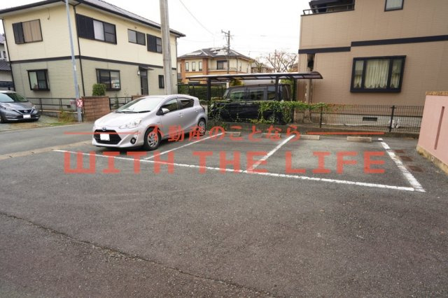 コートグレイス の駐車場|カースペースがあります