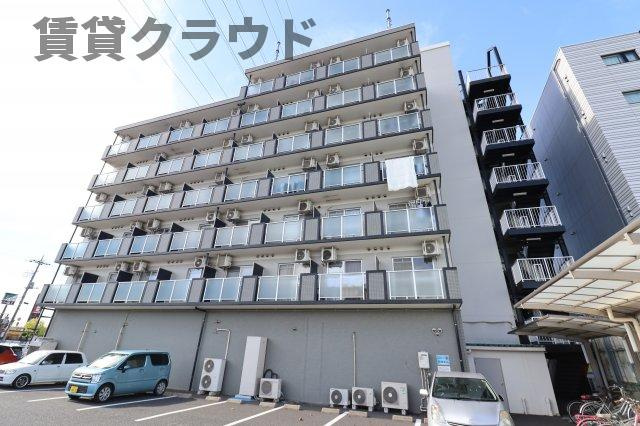 芝コーポ三号館の外観|なんと言っても駅が近い！大事なポイントです！