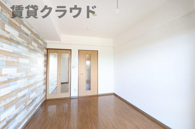 芝コーポ三号館の居間・リビング|使いやすい居間です