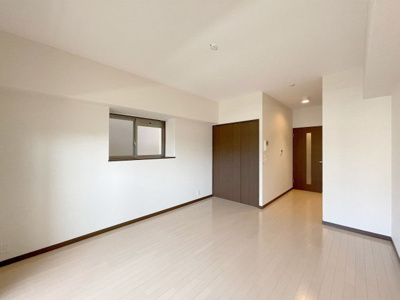 【内装】 | グランフォーレ平尾ステーションプラザⅠ | 別号室の写真になります。現況優先。