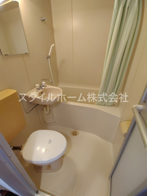 【トイレ】 | ユトリロ草間 | 別部屋写真です。