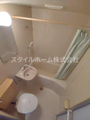 【浴室】 | ユトリロ草間 | 別部屋写真です。