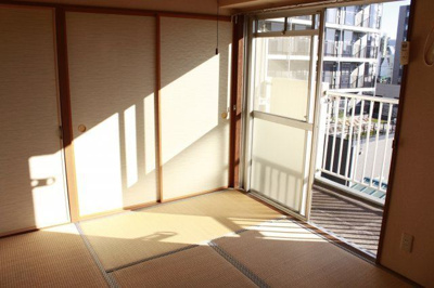 【その他】 | ビーフロスト | 別のお部屋の写真です。