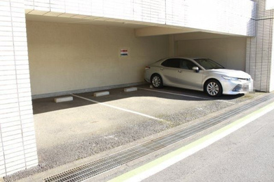 【駐車場】 | ビーフロスト
