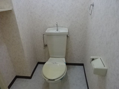 【トイレ】 | ビーフロスト | 別のお部屋の写真です。