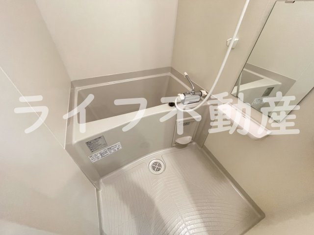 プレサンスNEO長堂アウローラの浴室|ゆったり過ごせるお風呂です