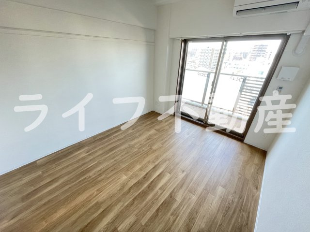 プレサンスNEO長堂アウローラの居間・リビング|ゆったりとしたリビングです