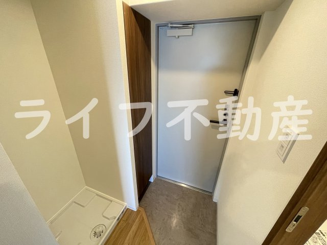 プレサンスNEO長堂アウローラの玄関|シンプルで使いやすい玄関です