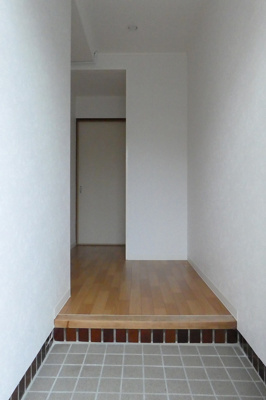 【玄関】 | 鈴が台団地分譲住宅A棟 | ※写真は入居前に撮影したものです