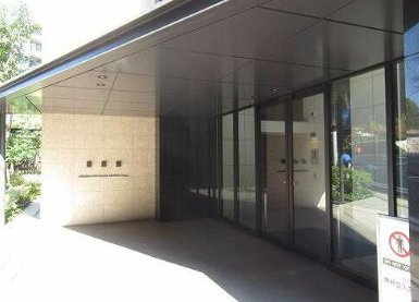 【エントランス】 | プレシス横濱紅葉坂 | シンプルで使いやすい玄関です