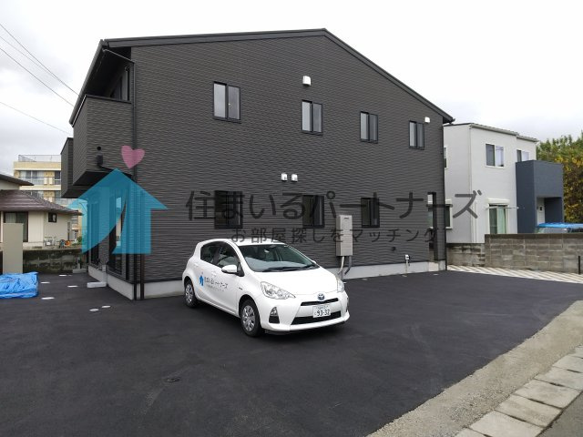 Aゾーン御井の駐車場|駐車場があるので、車を買う予定の方も安心です