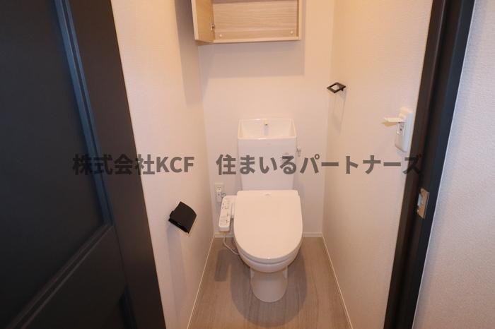 アルカンジュ東合川のトイレ|落ち着いた色調のトイレです