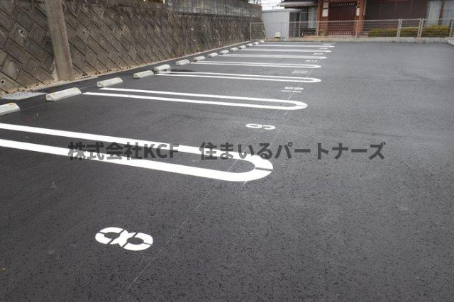 アルカンジュ東合川の駐車場|駐車場に車を止められます