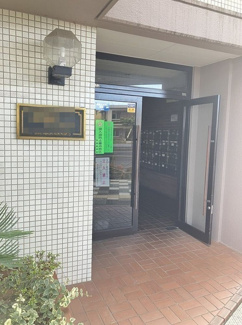 【エントランス】 | 清潔なエントランスです