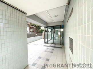 【エントランス】