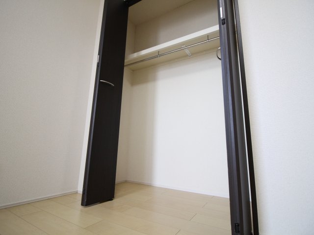 フジパレスメイトの収納|大きなものも収納できそうです