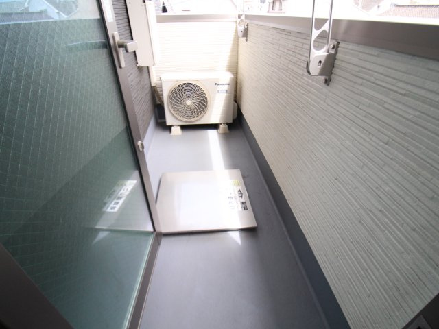 フジパレスメイトのバルコニー|落ち着いた時間を過ごせるバルコニーです