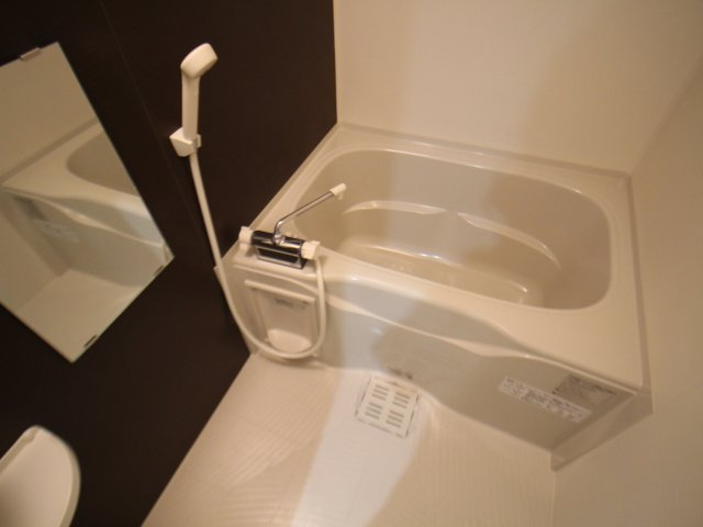 フジパレスメイトの浴室|コンパクトで使いやすいお風呂です