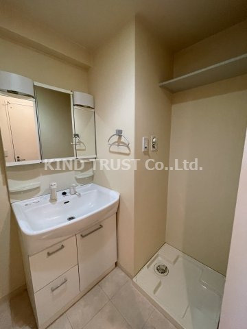 Ciel・D東梅田の洗面所|脱衣スペースもあります