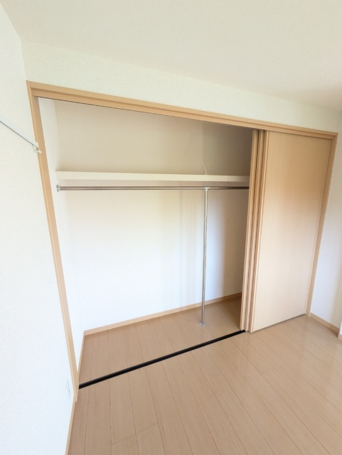 洋室にはクローゼットあります