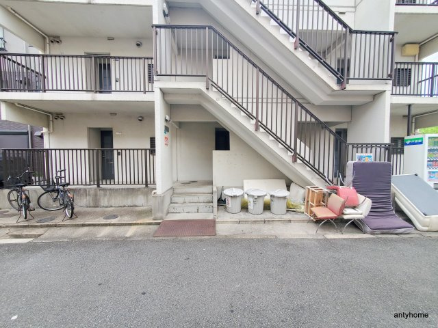 村田ハイツ　仲介手数料無料のエントランス