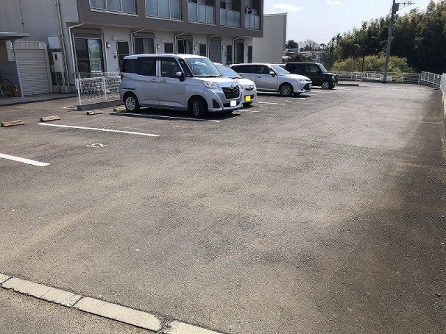 Forest Court　Ｍの駐車場