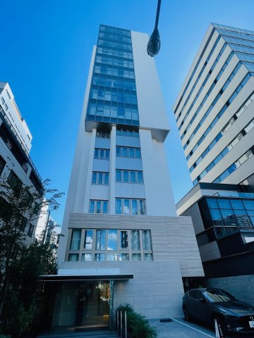 ピアース新宿三丁目