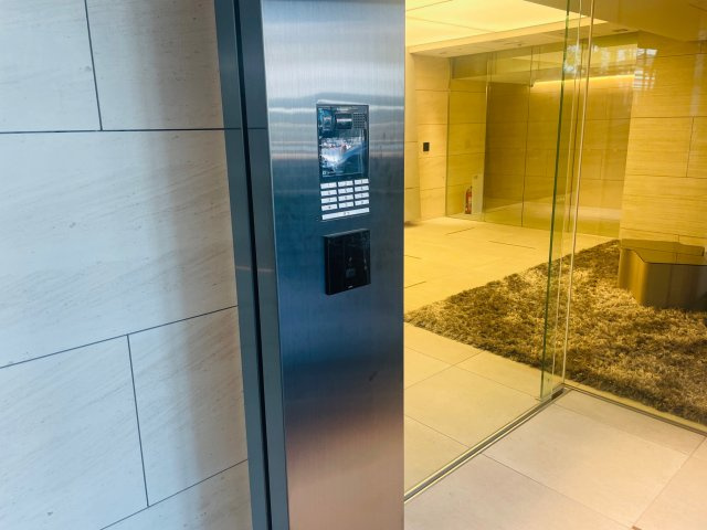 ピアース新宿三丁目の防犯設備|オートロック