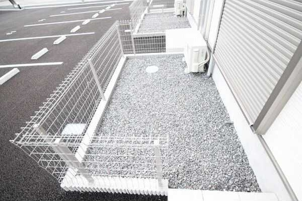 Maison du Matsubara Bの庭