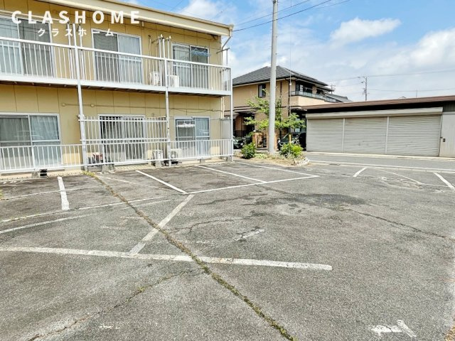 パレス内藤２　　　刈谷市近郊の賃貸はクラスホームの駐車場