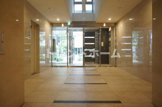 エスリード心斎橋LUXUEのエントランス|選べる家電プランあり！！