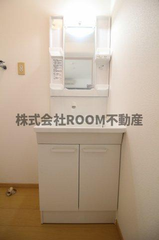 センチュリー21金田　F棟の独立洗面台|独立洗面台、朝の身支度には欠かせません