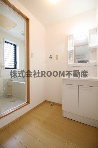 センチュリー21金田　F棟の洗面所|広い洗面スペース