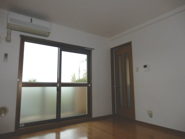 神戸市西区玉津町二ツ屋の賃貸マンションの居間・リビング