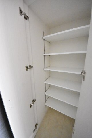 レオンコンフォート神戸山手通の収納