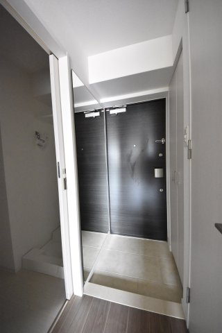 レオンコンフォート神戸山手通の玄関