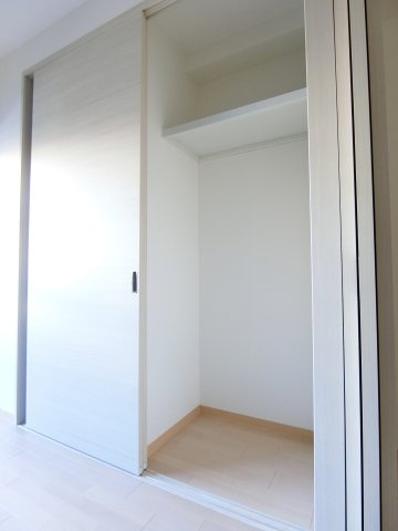山崎マンション15の収納