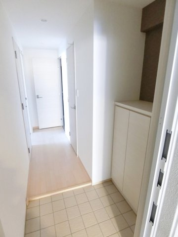 山崎マンション15の玄関