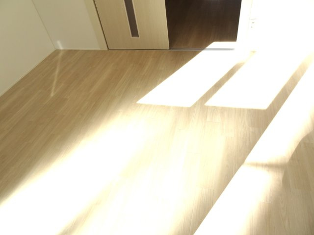 三城ハイツの洋室