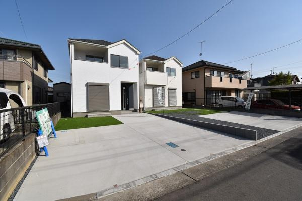 ハートフルタウン 　水戸市酒門町　3期　1の駐車場|駐車場は十分なスペース。ご夫婦それぞれ車をご所有の場合や、親戚や友人などが車で来る際も安心です。
